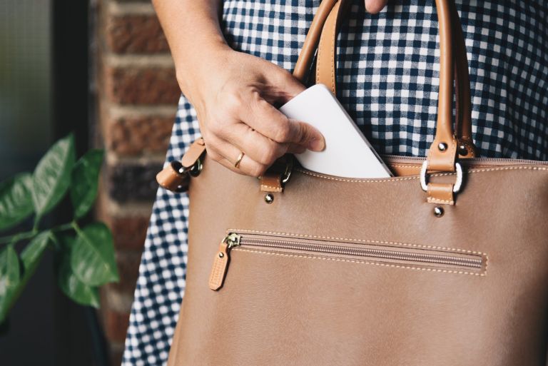 How Can you Keep your Bags from Getting Worn out Quickly? Fixperts Shop